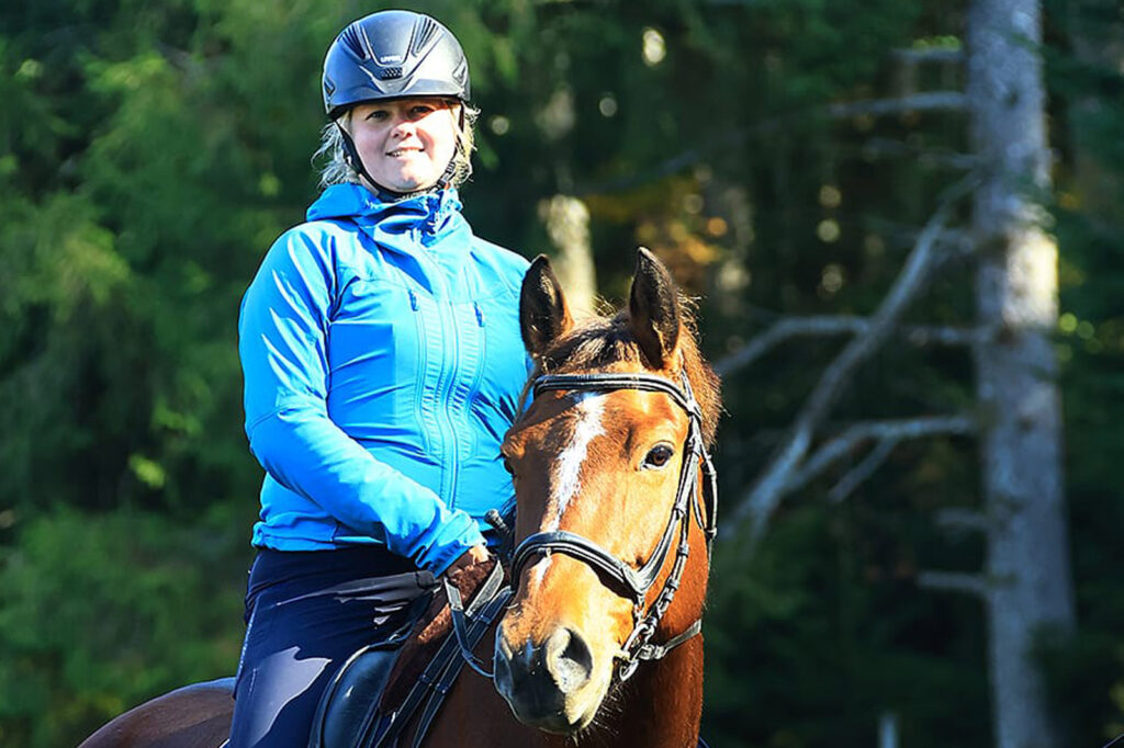 THANAU: lara eggler 01