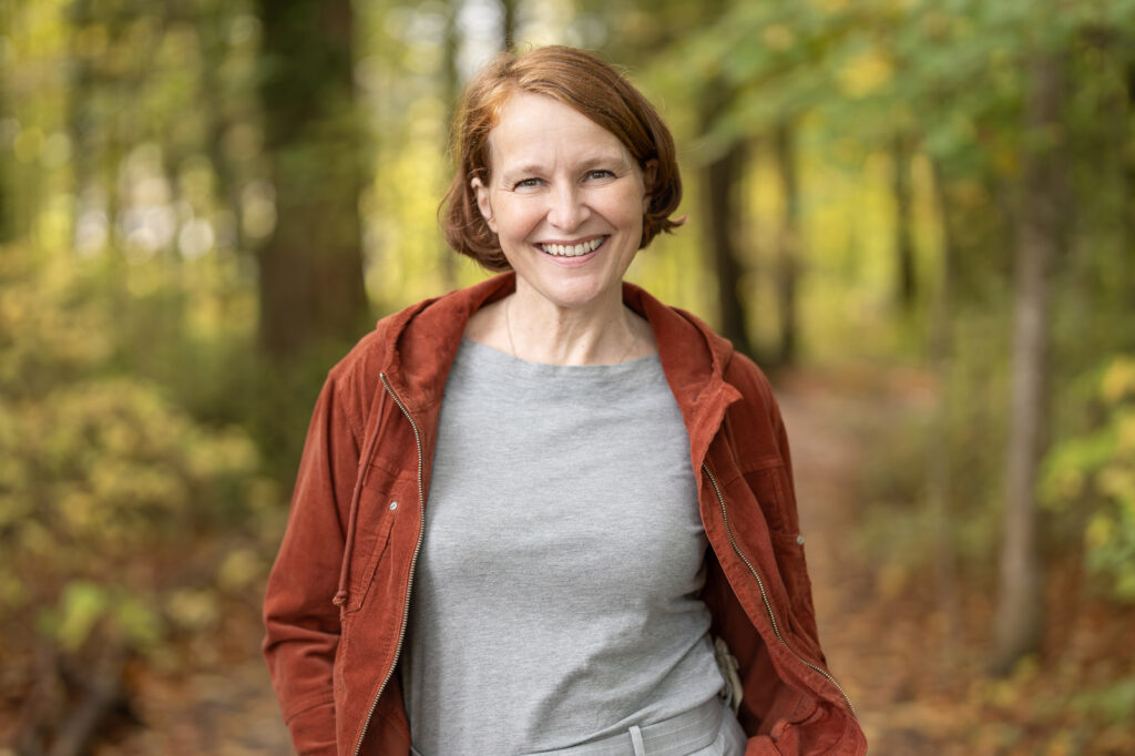 THANAU: esther pauchard 01